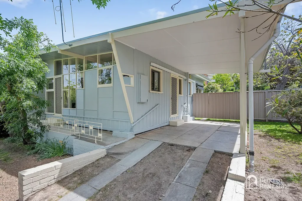 1/7 Clarence Avenue, Kennington, VIC 3550