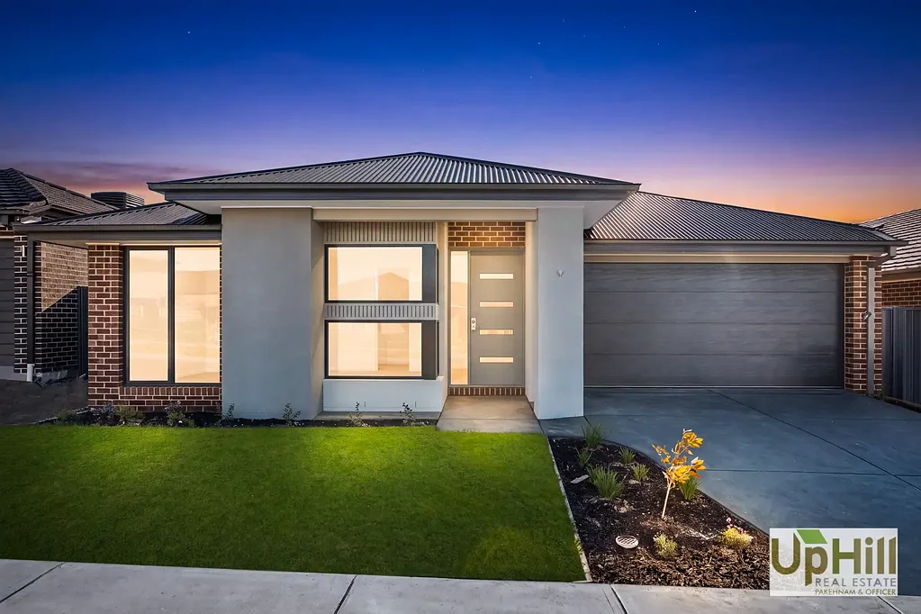 Clyde North 4房  Contemporary Family Living in the Sought-After Five Farms Estate...!!!
