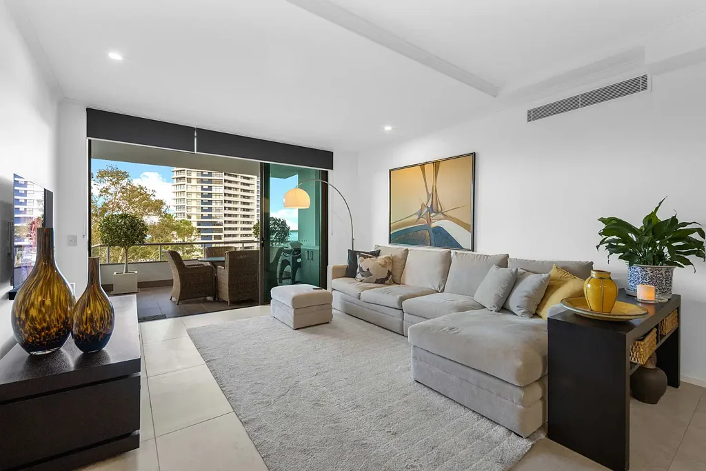 20A/28 Bayview Street, Runaway Bay, QLD 4216