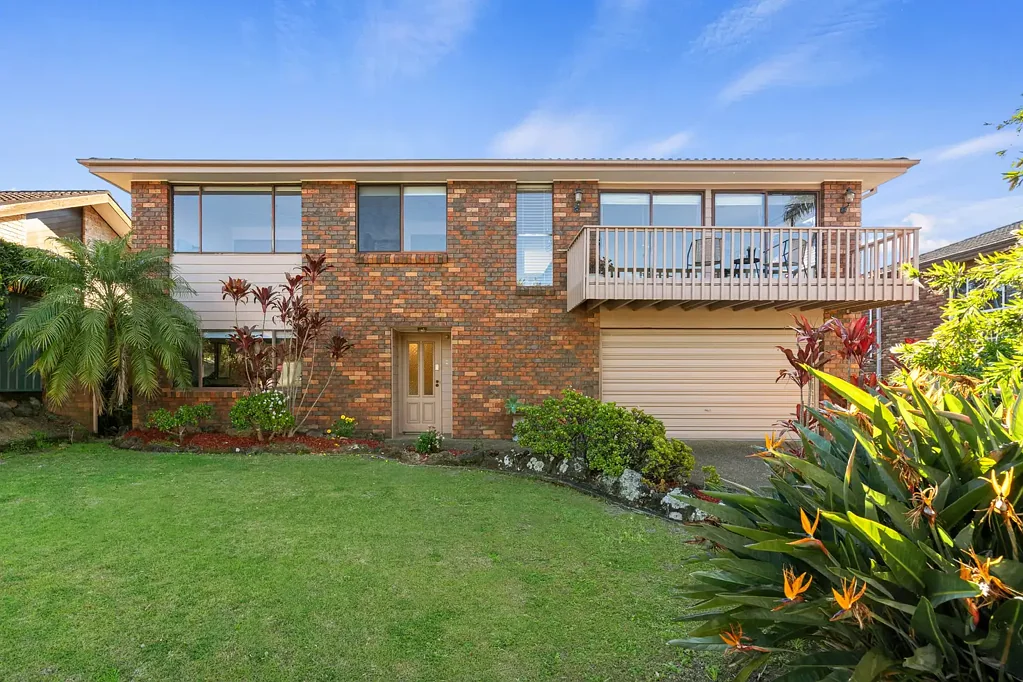 Bangor 3 Slaapkamer ENDLESS FAMILY POTENTIAL IN DRESS CIRCLE LOCATION