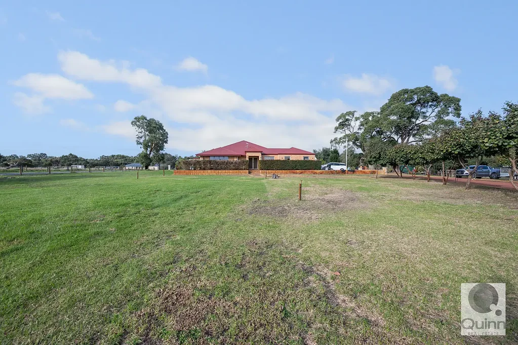 Cardup 4 Bedroom Opportunity Knocks - The Perfect Family Home