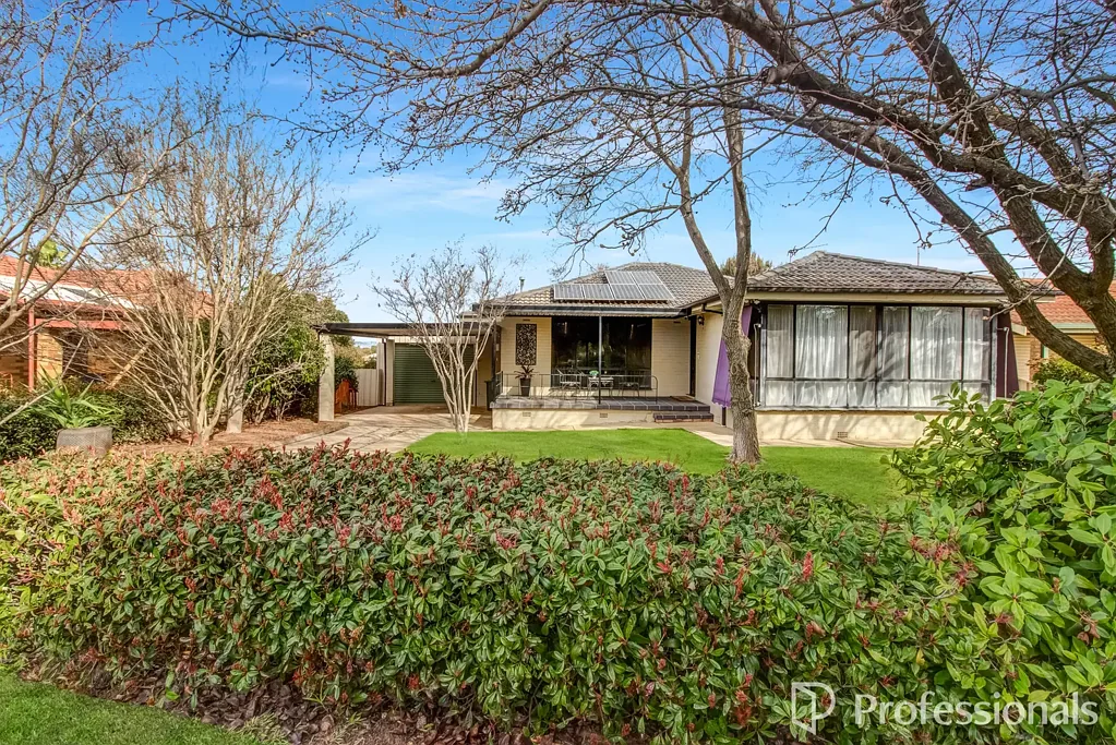 18 Carmody Street, Kooringal, NSW 2650