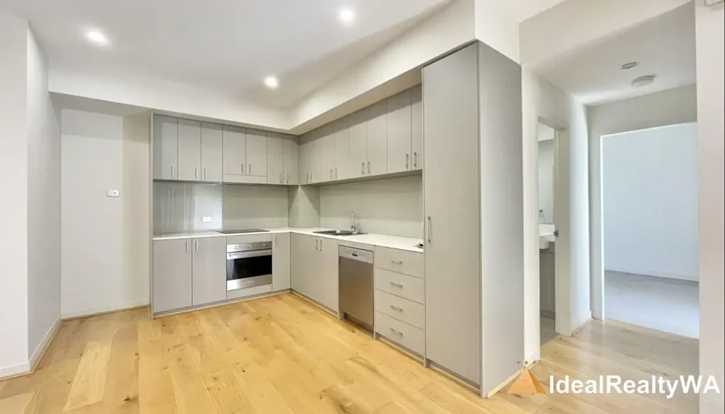 Modern Lifestyle and Unbeatable Convenience in a Top Floor Apartment