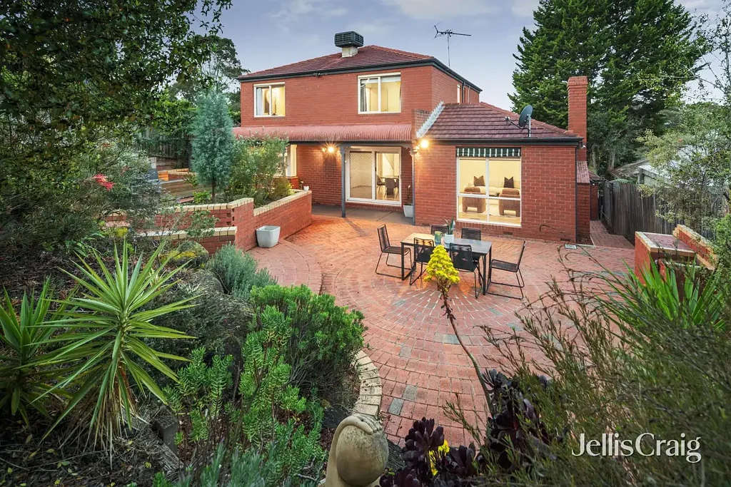 27 Kalbar Road, Eltham, VIC 3095