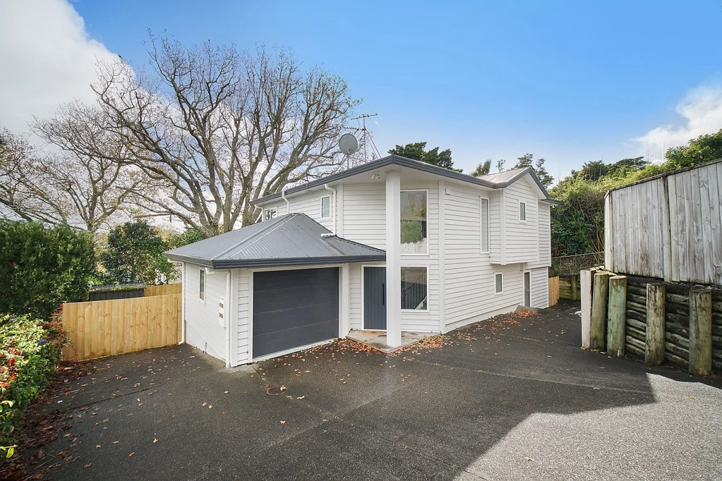 3 bedroom, 2.5 bath and plenty of parking!