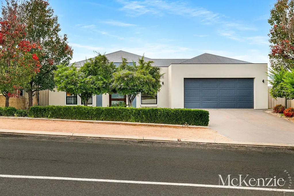 Paringa 4房  Modern Family Living with Space, Comfort & Convenience