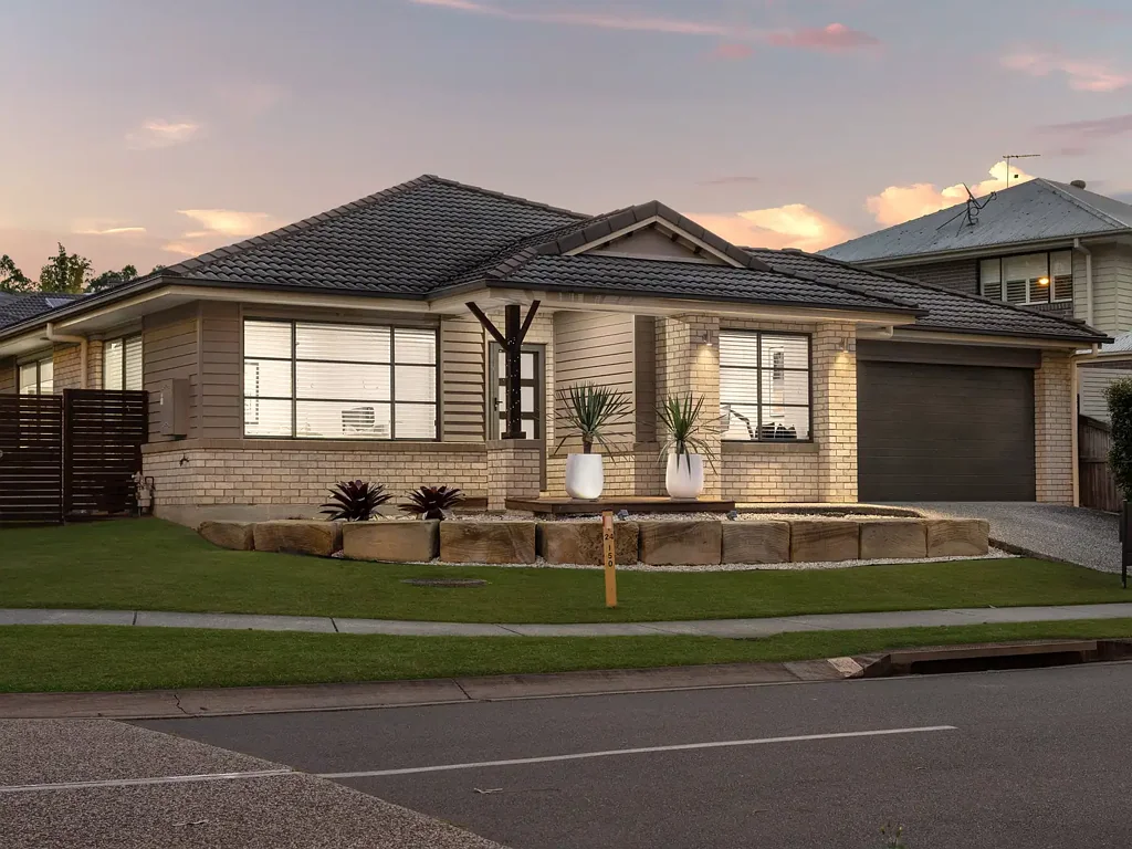 Augustine Heights 5 Bedroom The Ideal Augustine Heights Lifestyle | Pool, Privacy & Family Functionality!