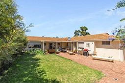 19D Brooks Street, Kalamunda