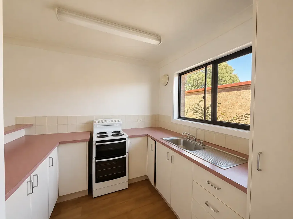 Two- Bedroom Unit Close to CBD