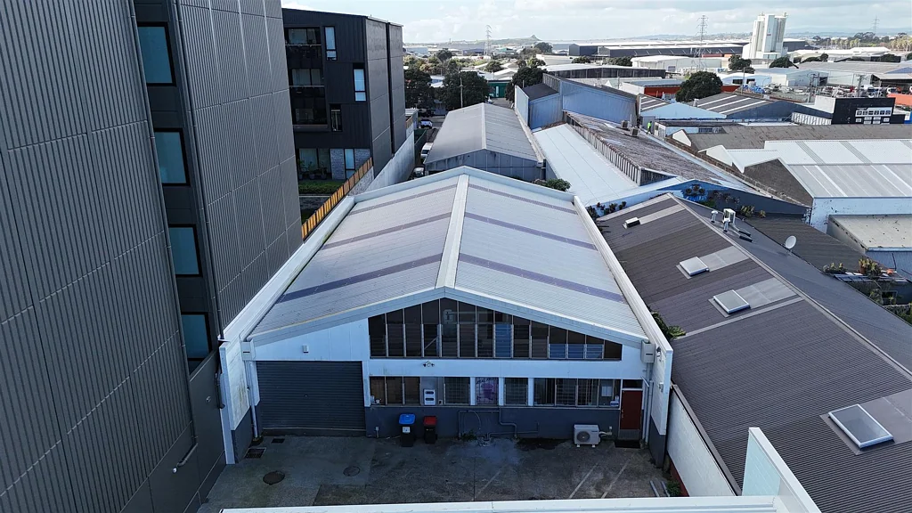 Onehunga CBRE | 327sqm Refurbished WH + Exclusive Yard