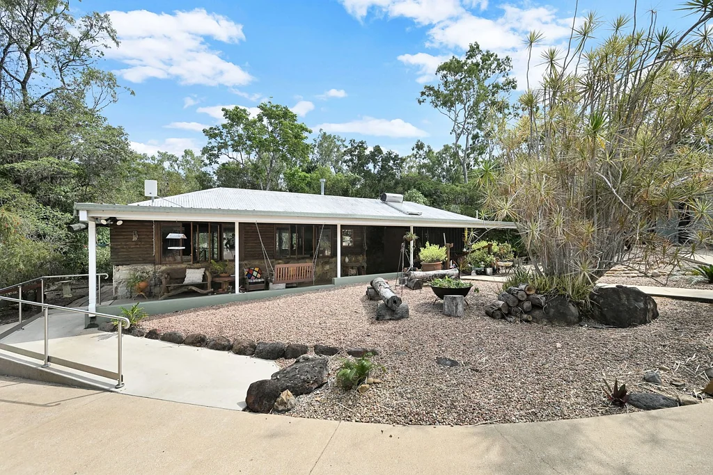 20 Mount Panorama Drive, Alligator Creek, QLD 4816