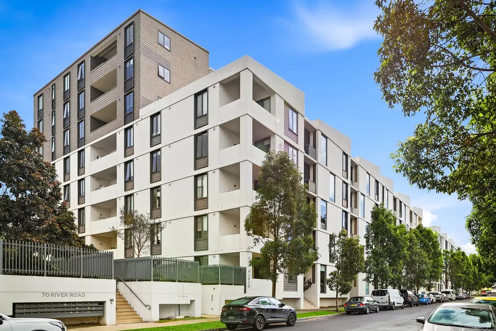 Ermington 2 Slaapkamer Stylish River Precinct Apartment with Study Nook & Double Tandem Parking