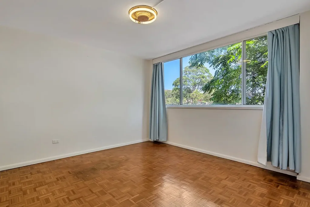 Conveniently Located Studio