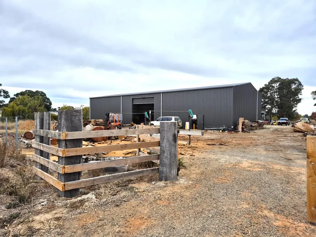 Cootamundra 1 Bedroom 30m x 15m Shed on 5acres