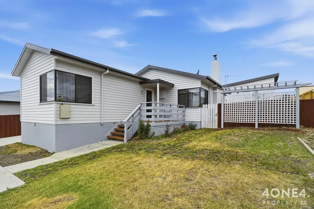 1/16 Cadbury Road, Claremont, TAS 7011