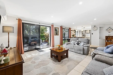 11/368 Pine Ridge Road, Coombabah, QLD 4216, 3房, 2浴, Townhouse