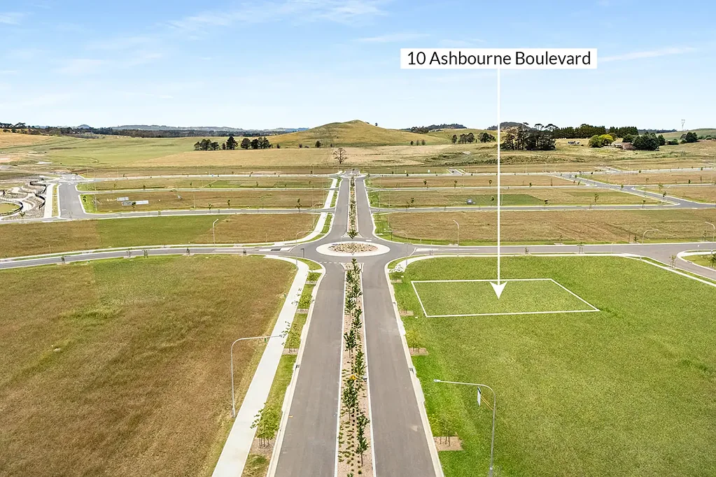 10 Ashbourne  Boulevard, Moss Vale, NSW 2577