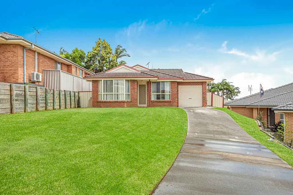 FAMILY HOME IN SOUGHT AFTER LOCATION!