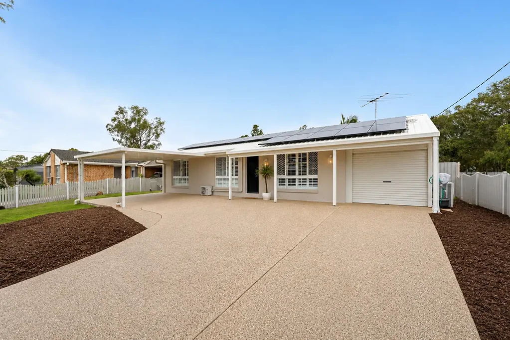 Caboolture 3कमरा Warm, Welcoming & Ready to Enjoy