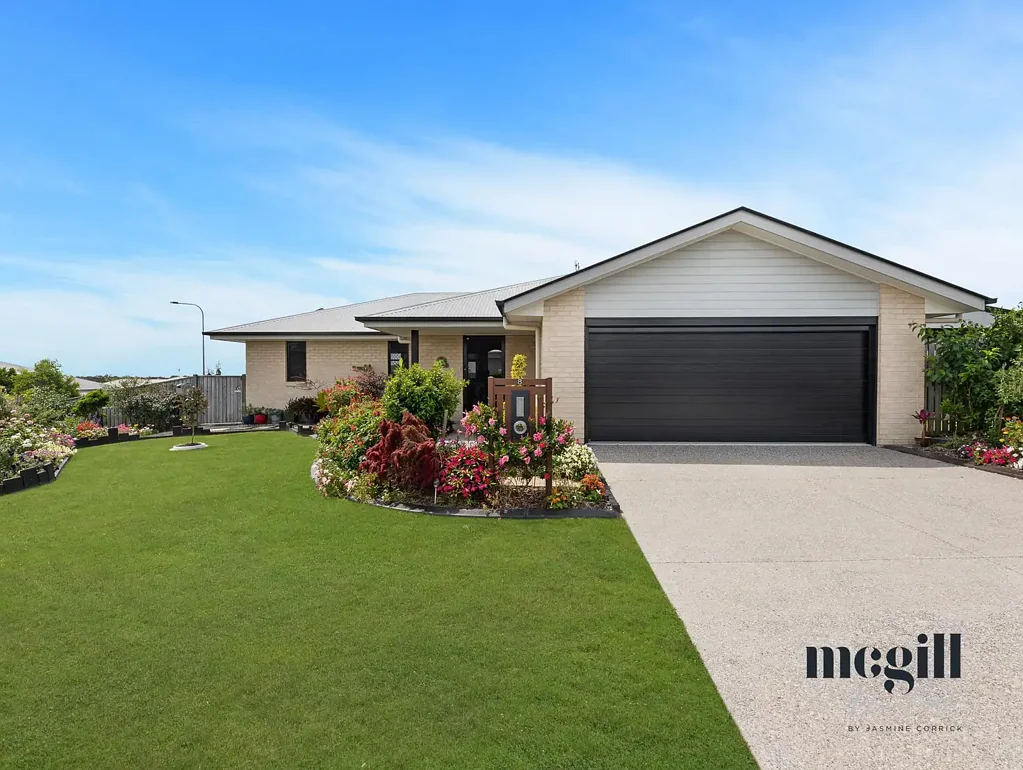 8 Rossington Drive, Urraween, QLD 4655