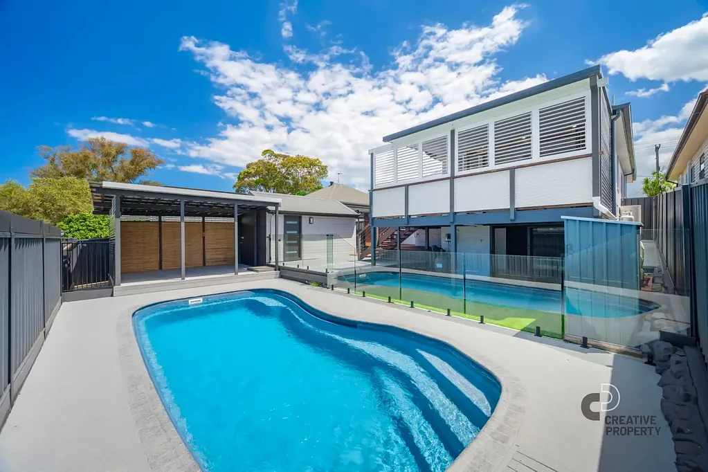 301 Pacific Highway, Belmont North, NSW 2280