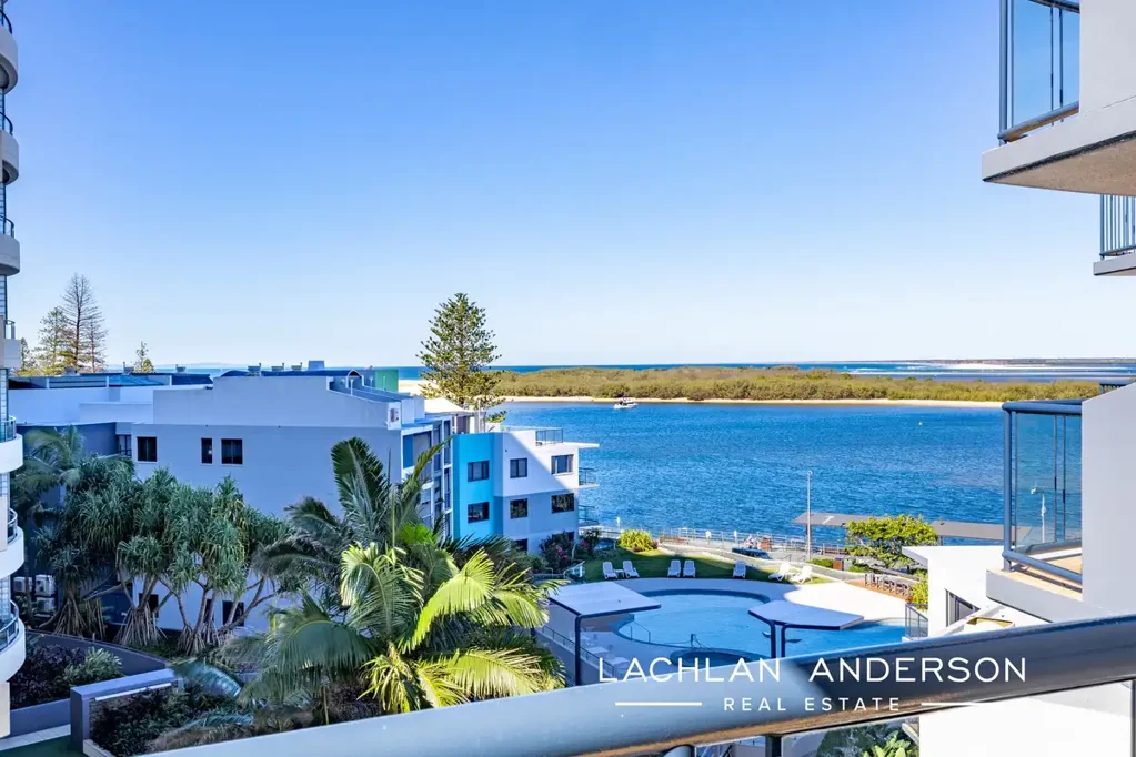 Caloundra 2Phòng ngủ DESIRABLE BEACHSIDE LOCATION