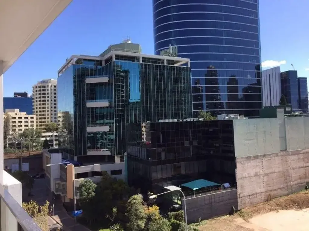 Spacious 2-Bedroom Unit with 1 Car Garage in Convenient Location