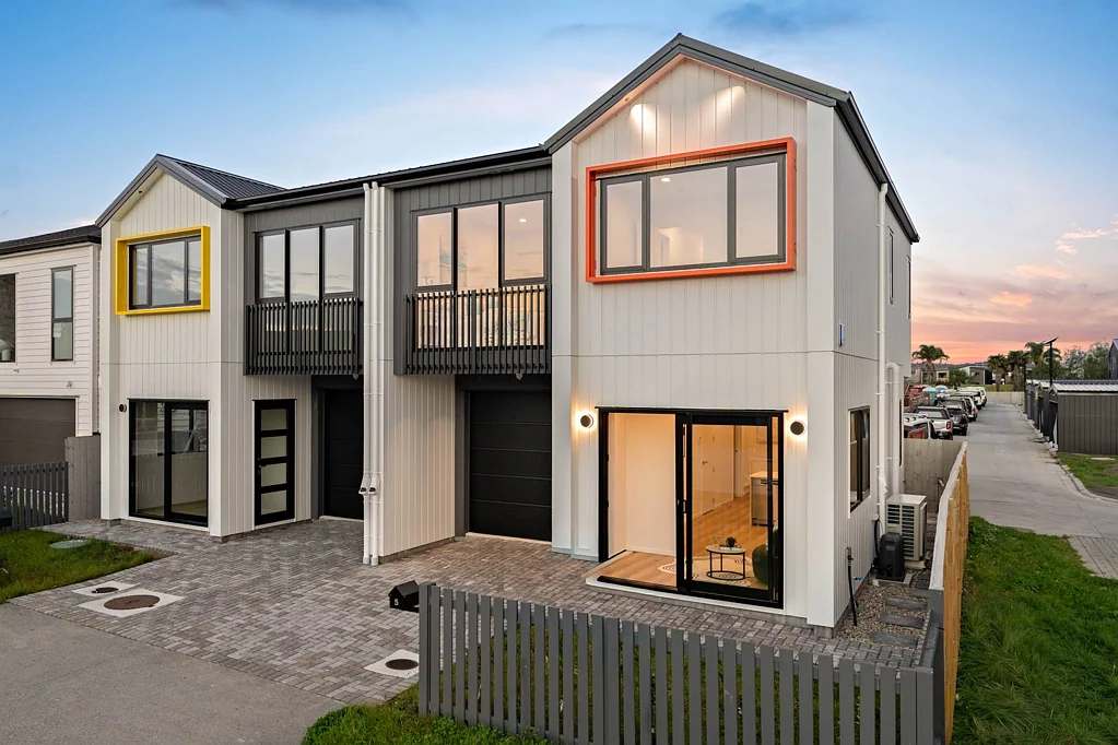 Hobsonville 3침실 Brand New Coastal Duplex – Must Be Sold