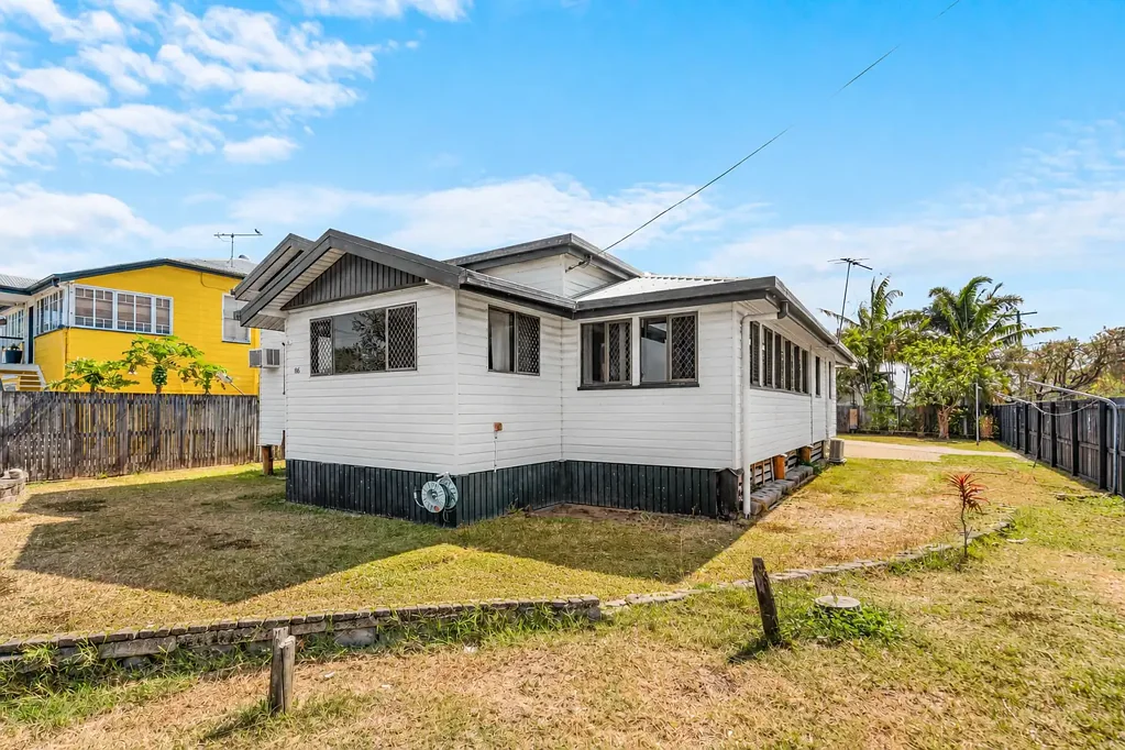 Mackay 3房  1950s Character & Generous Living Close to the City Heart
