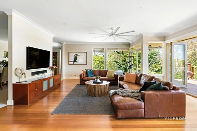 102 Old Eltham Road, Lower Plenty, VIC 3093, 4 ਕਮਰੇ, 4 ਬਾਥਰੂਮ, House
