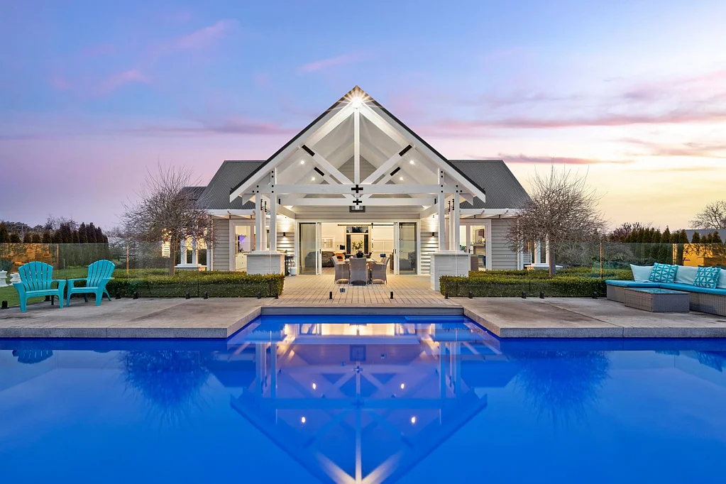 Tamahere Architectural splendour and space