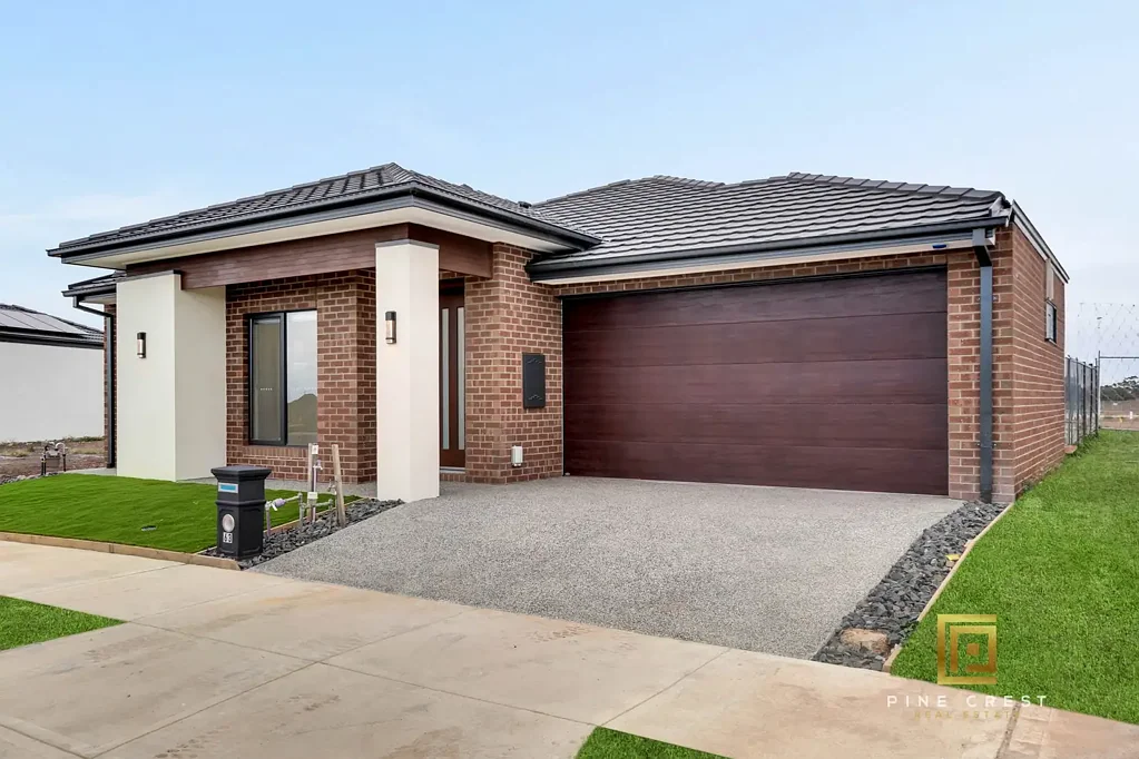 63 Paradoxa Dr, Tarneit, VIC 3029