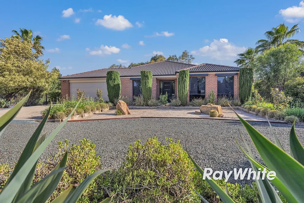 Rochester 4 Slaapkamer Country Charm Meets Modern Comfort on Over 5,000m²