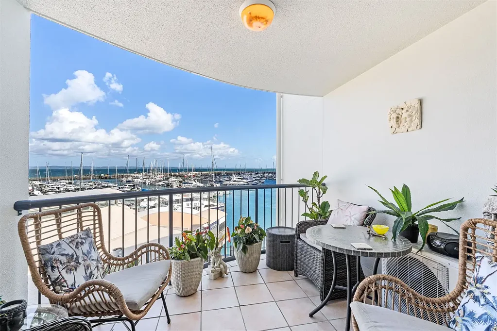 405/1 Buccaneer Drive, Urangan, QLD 4655