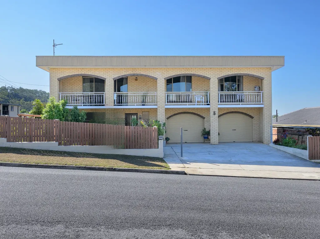 5 Bingera Street, Clinton, QLD 4680