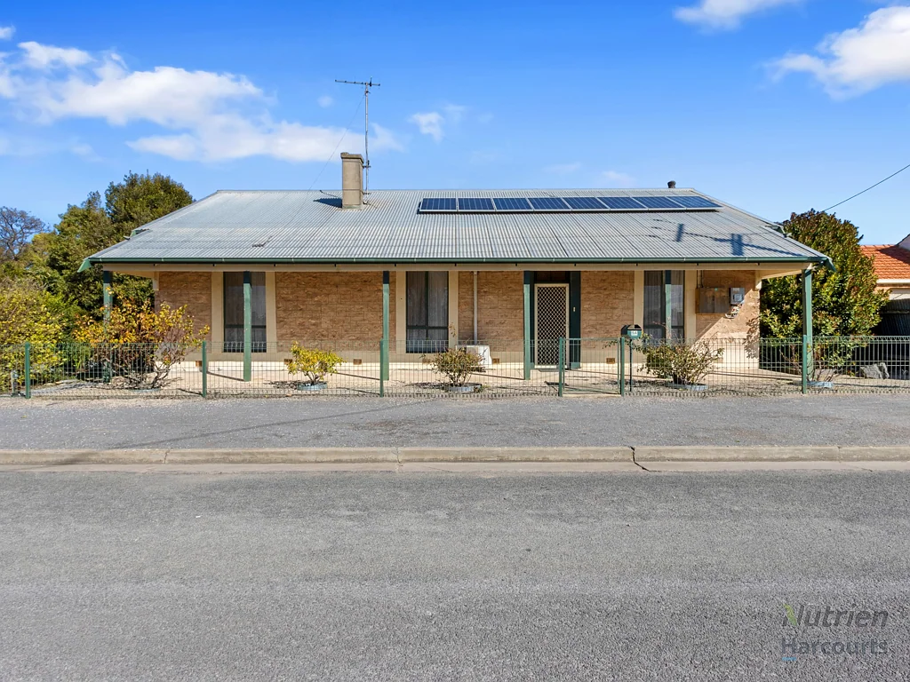 9a Third Street, Minlaton, SA 5575