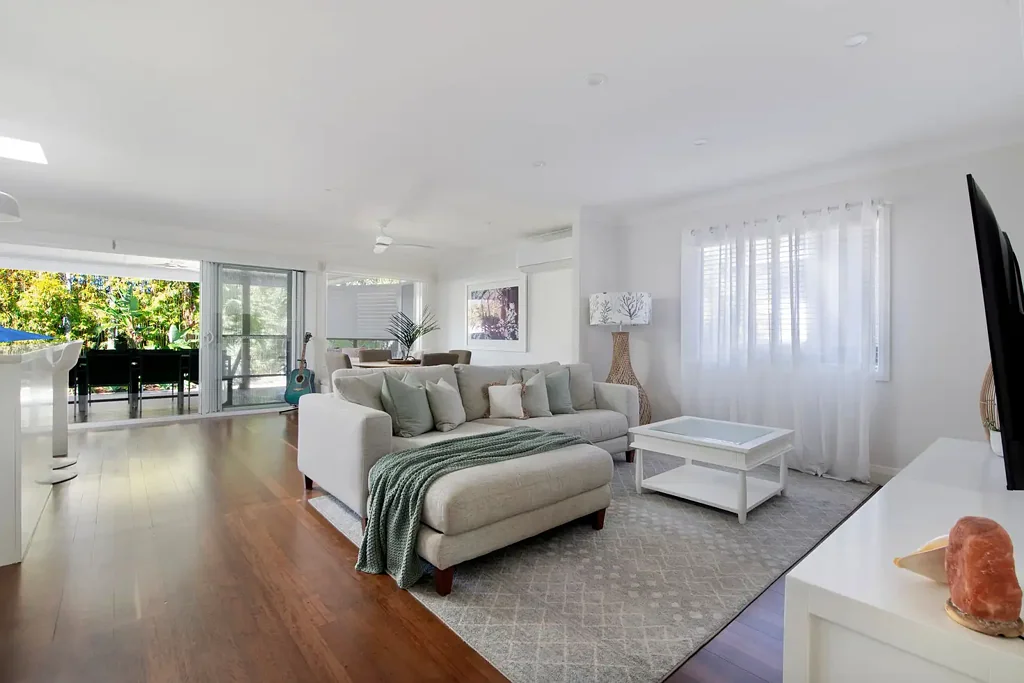 Mermaid Beach 3ਬੈੱਡਰੂਮ Charming Coastal Home Minutes to the Beach