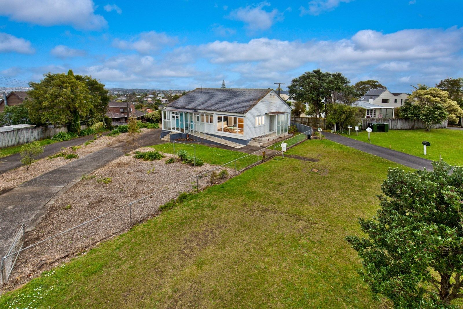 408 East Coast Road, Sunnynook, Auckland - North Shore, 3 Kuwarto, 4 Banyo