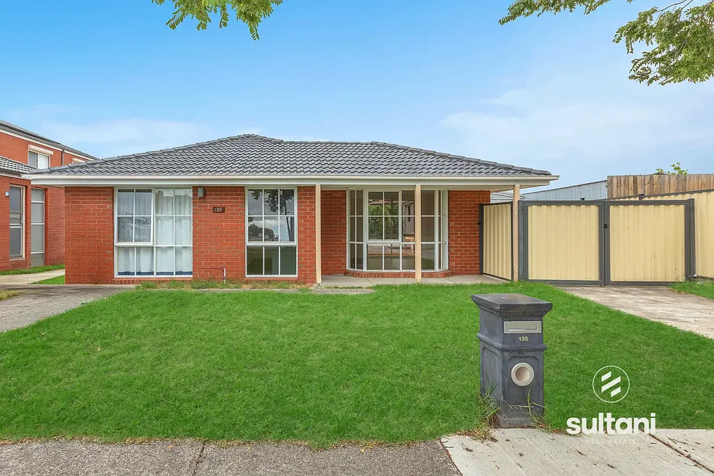 Narre Warren 4Zimmer Spacious Family Living in a Prime Narre Warren Location