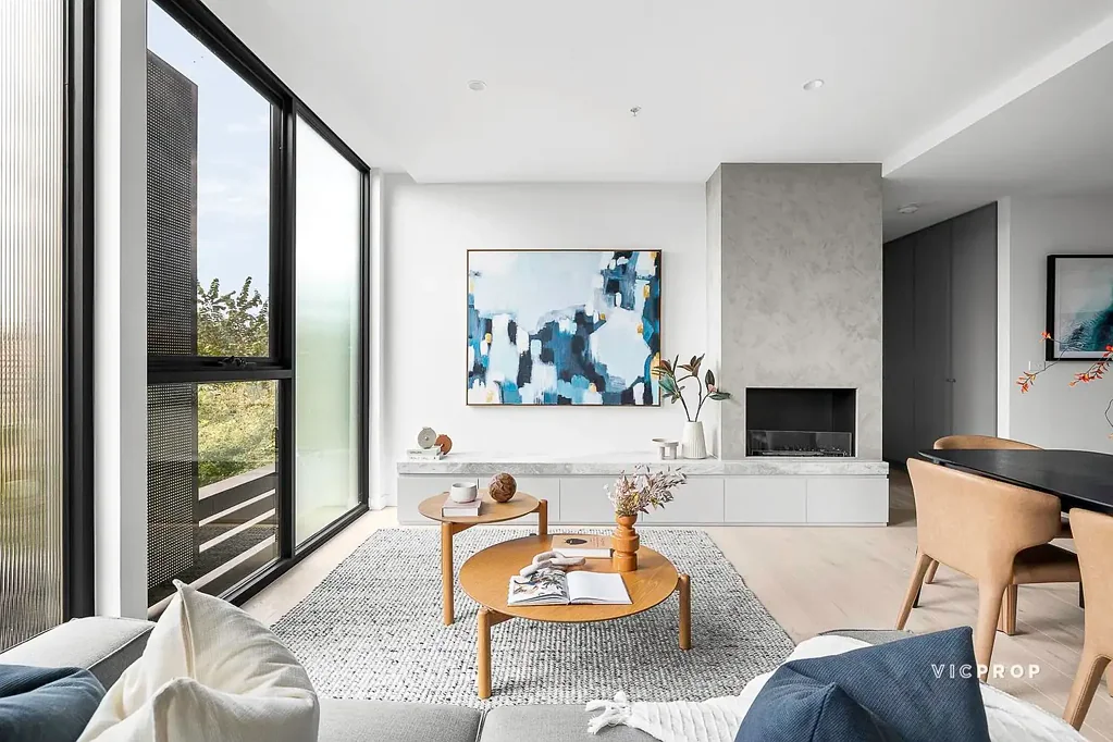 Balwyn 3房 Balwyn顶级学区 3卧奢居 Gaggenau厨电 主卧套间 自然采光充沛 步行商圈&学校 Architectural Elegance Meets Unrivaled Lifestyle