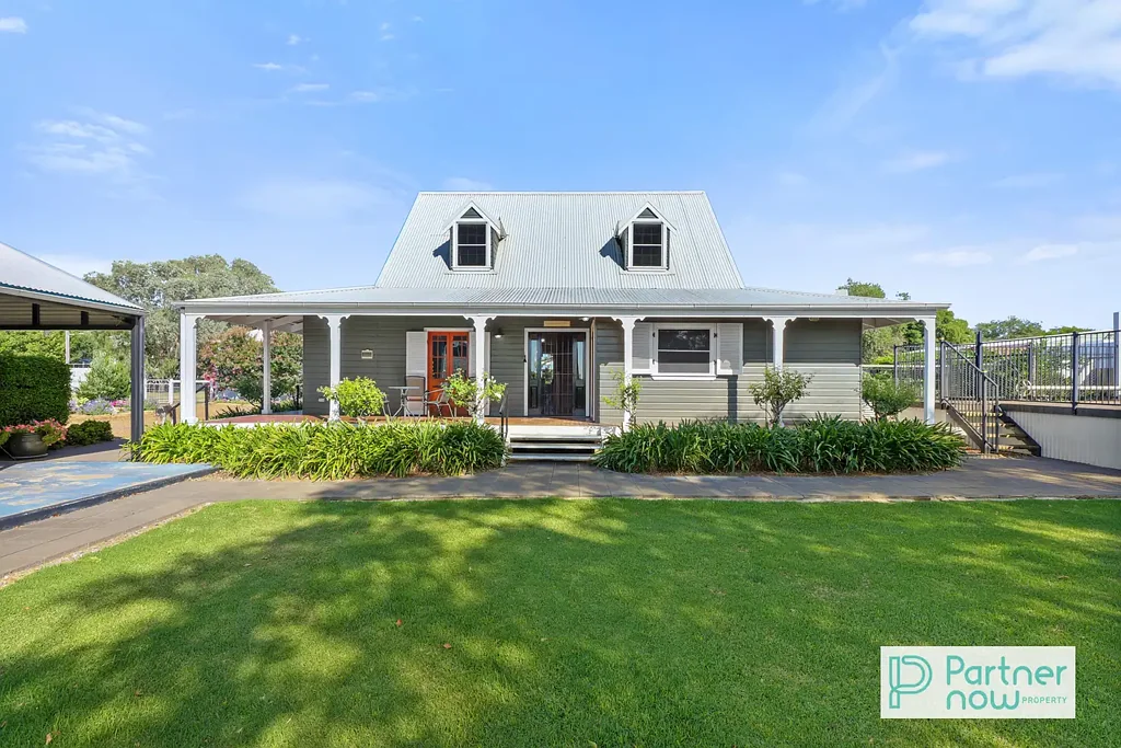 Duri 6غرفة نوم Country Cottage Charm with an Income Stream