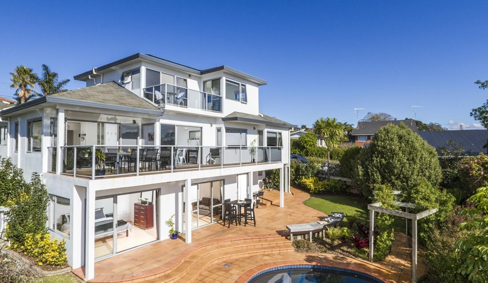 18 Beechwood Road, Rothesay Bay, Auckland - North Shore, 5 phòng ngủ, 3 phòng tắm