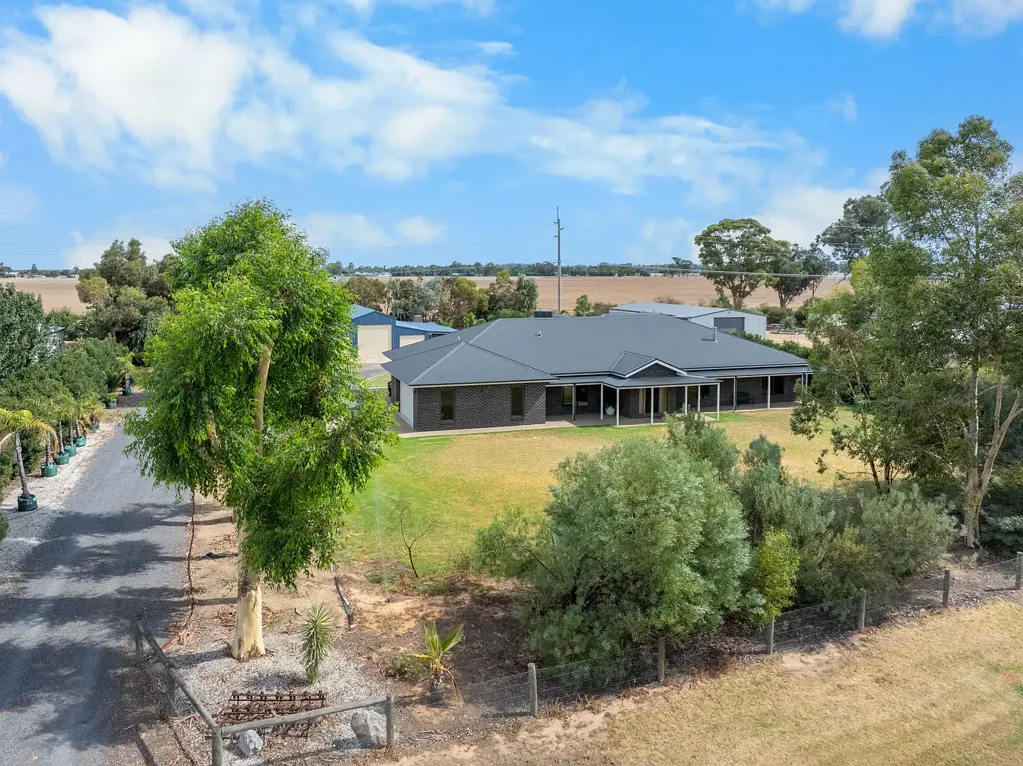 5 Damian Crescent, Mulwala, NSW 2647