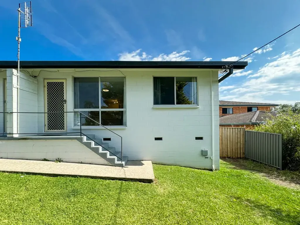 CENTRALLY LOCATED TWO BEDROOM UNIT