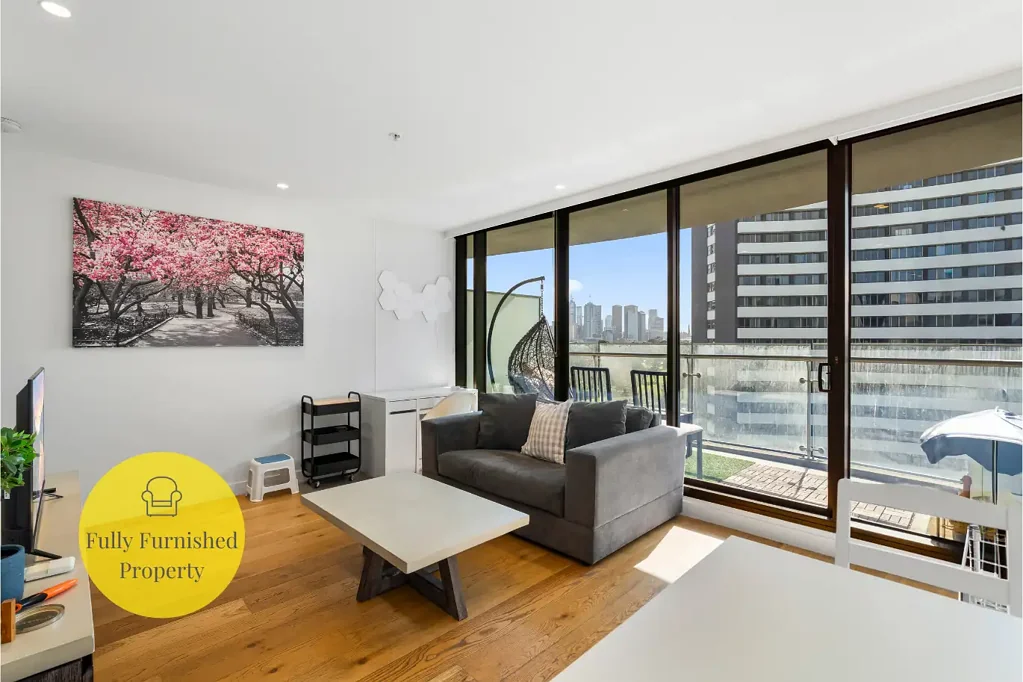 Modern Fully Furnished Apartment with Park & City Views