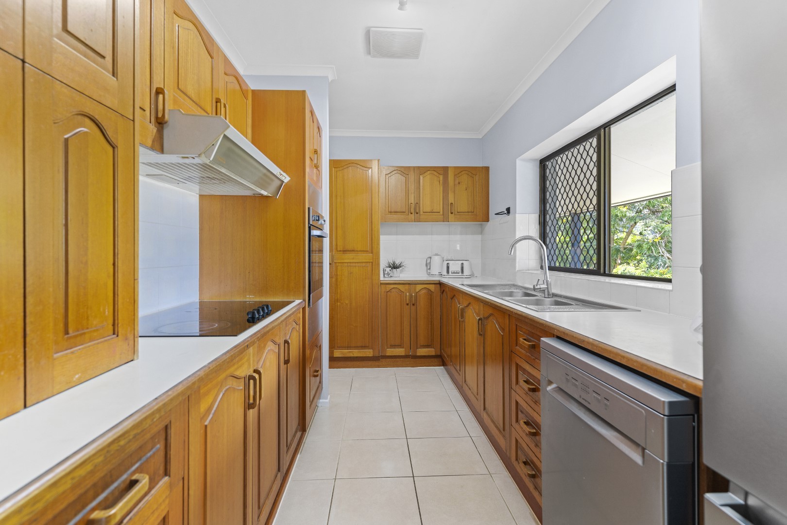 36-38 GOULDIAN ST, BAYVIEW HEIGHTS QLD 4868, 0房, 0浴, House