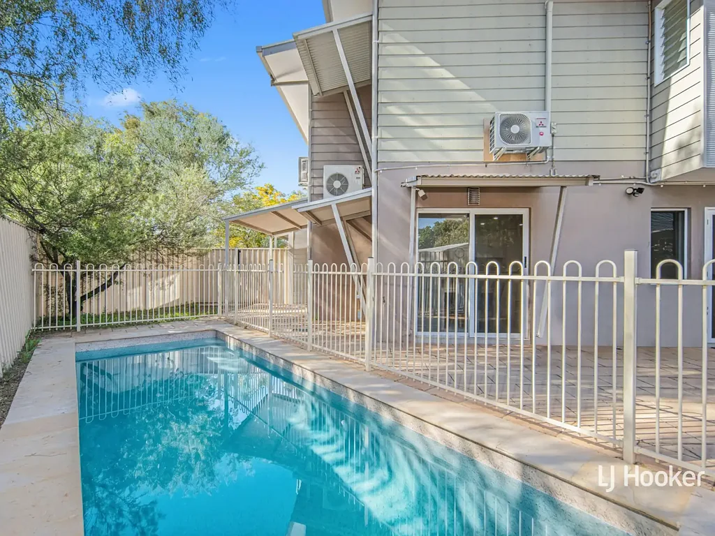 Gillen 3房  More Than a Unit - Space, Style & Your Own Private Pool