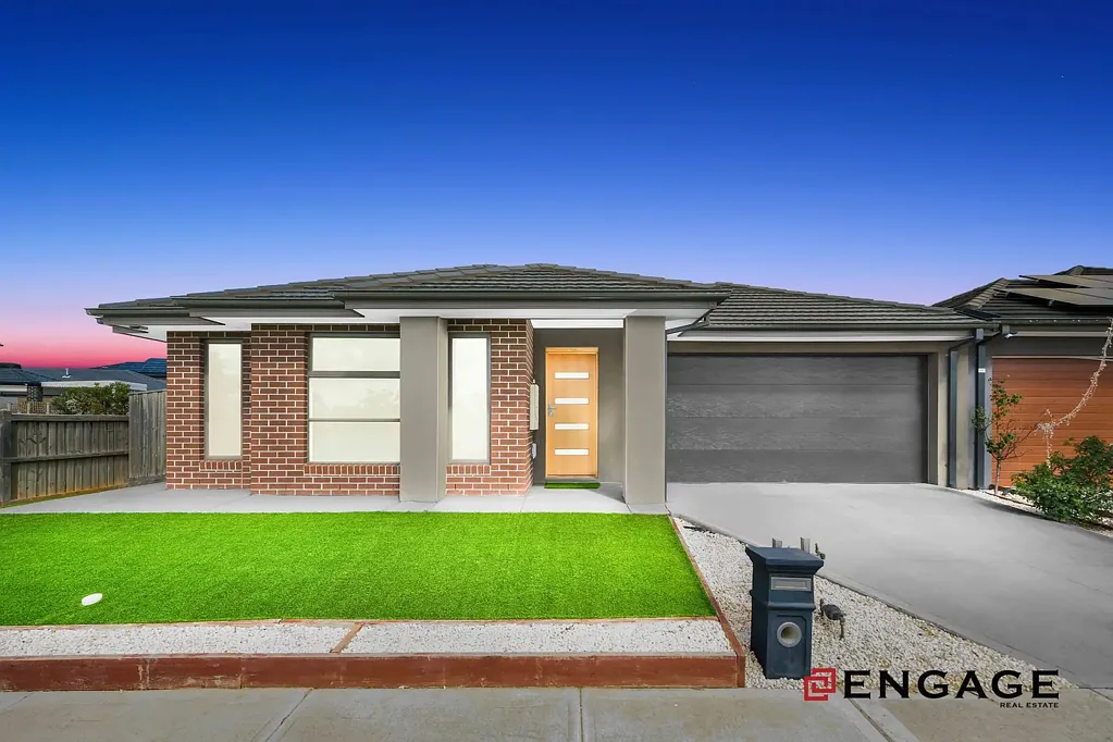 8 Biscotti Crescent, Manor Lakes, VIC 3024