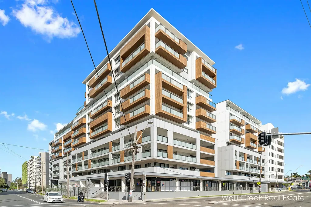 2 BEDROOM APARTMENT.