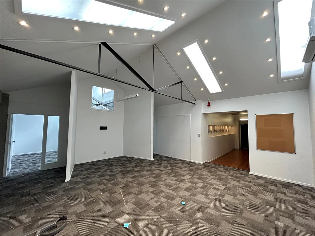 Newmarket Savills - Character Kingdon Office